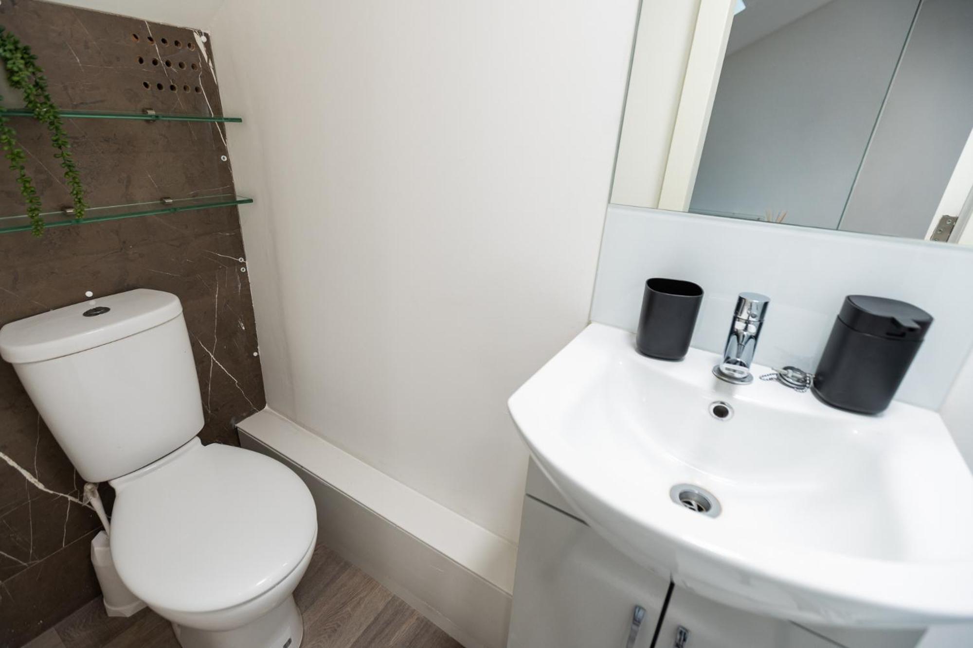 Appartement Spacious And Modern In G Londen